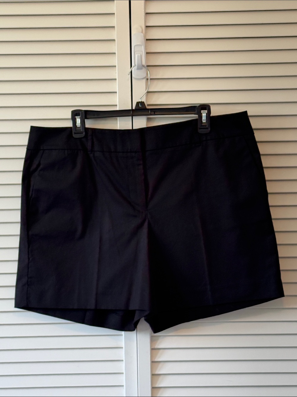 Ann Taylor Factory Black Classic Bermuda Shorts Size 14 NWT